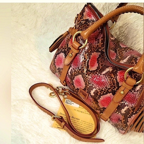 VINTAGE Dooney & Bourke collector’s snake embossed satchel in very rare color!💕 - Picture 2 of 15